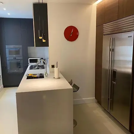 Domus Aurea Apartmán *